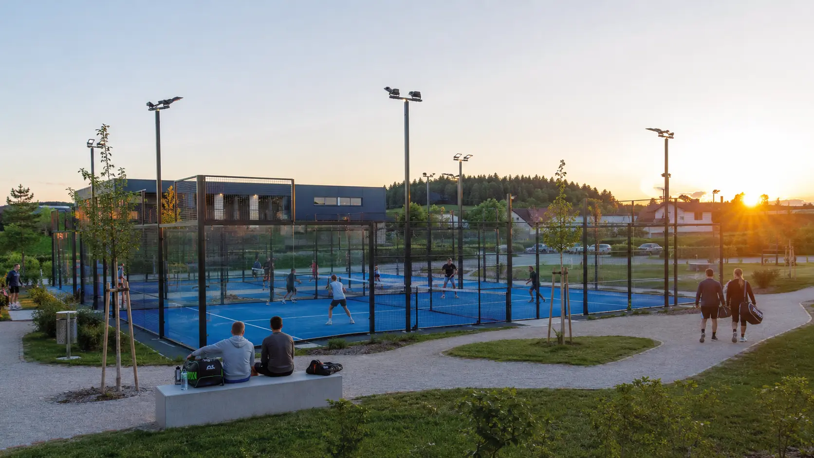 Neuer Padel-Spot in Hagenberg mit beleuchteten Plätzen im Bezirk Freistadt